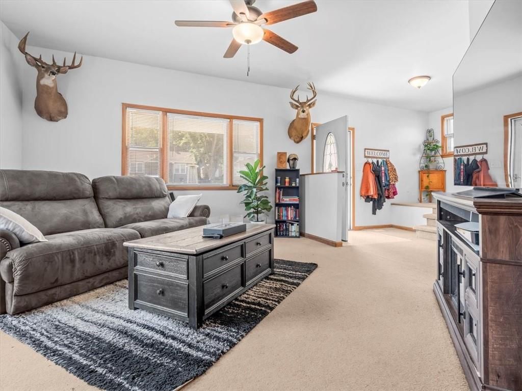 3419 Seneca Street — photo 4