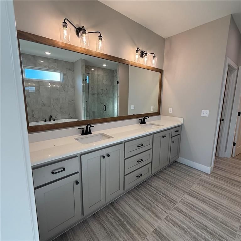 4867 NW Vicolo Dellamore Way — photo 9