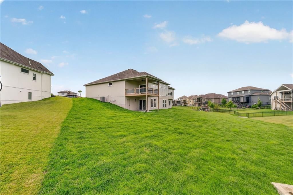 4867 NW Vicolo Dellamore Way — photo 49