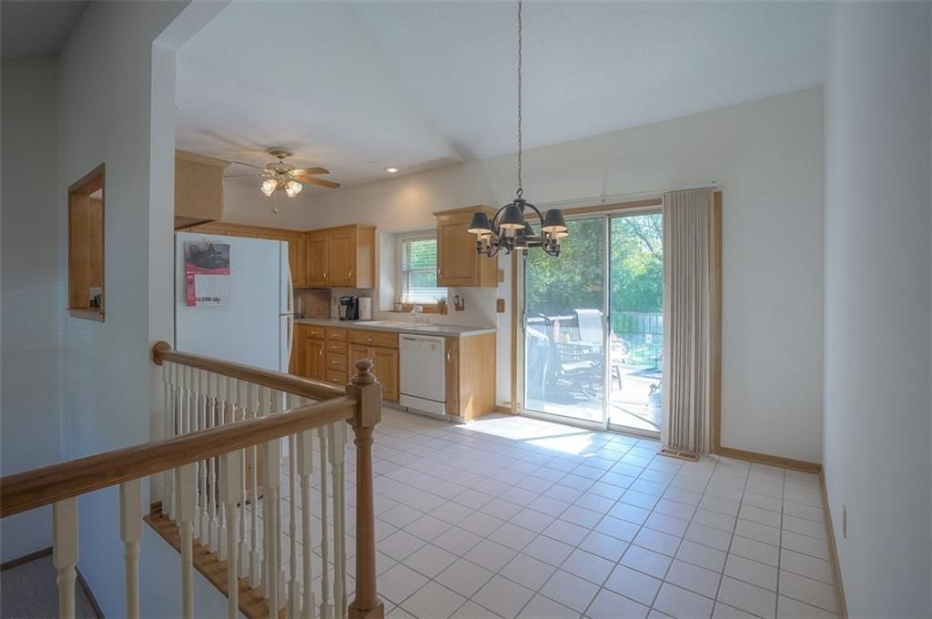 11819 Virginia Avenue — photo 13
