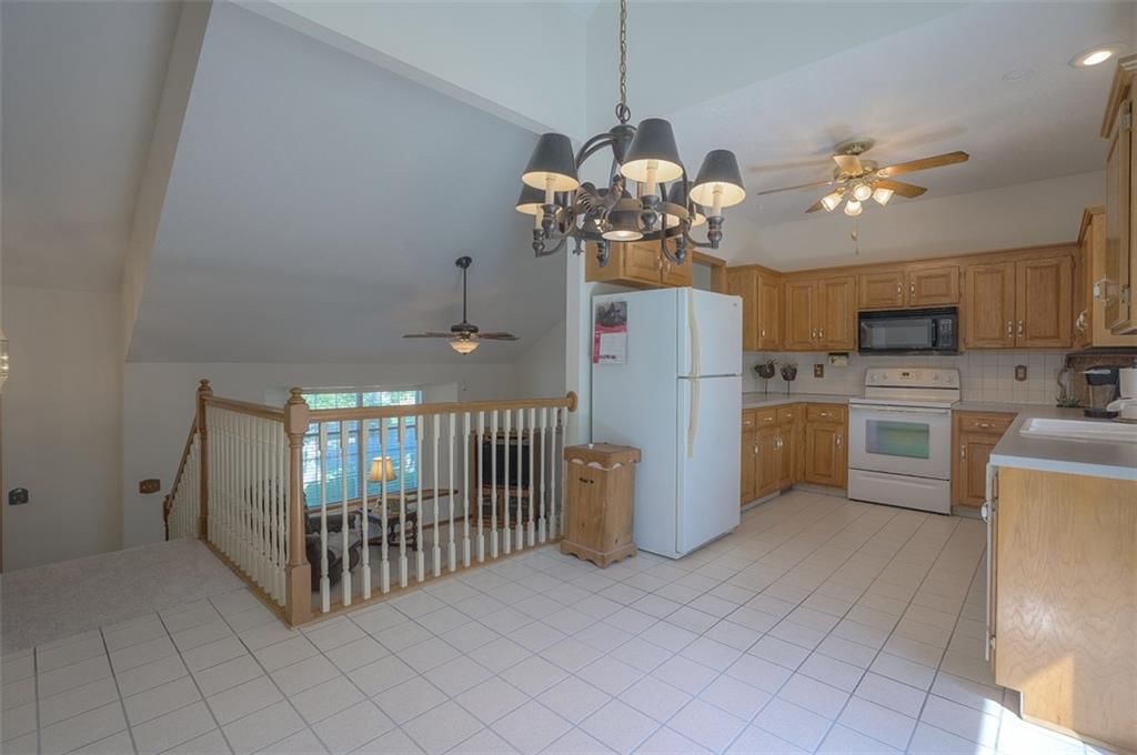 11819 Virginia Avenue — photo 14