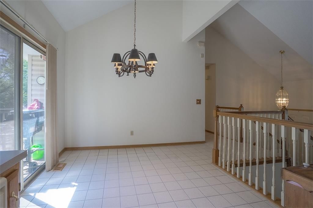 11819 Virginia Avenue — photo 15