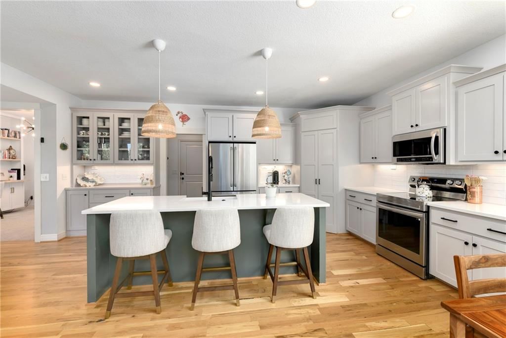 Photo 18 of 74 - 13436 W 172nd Street