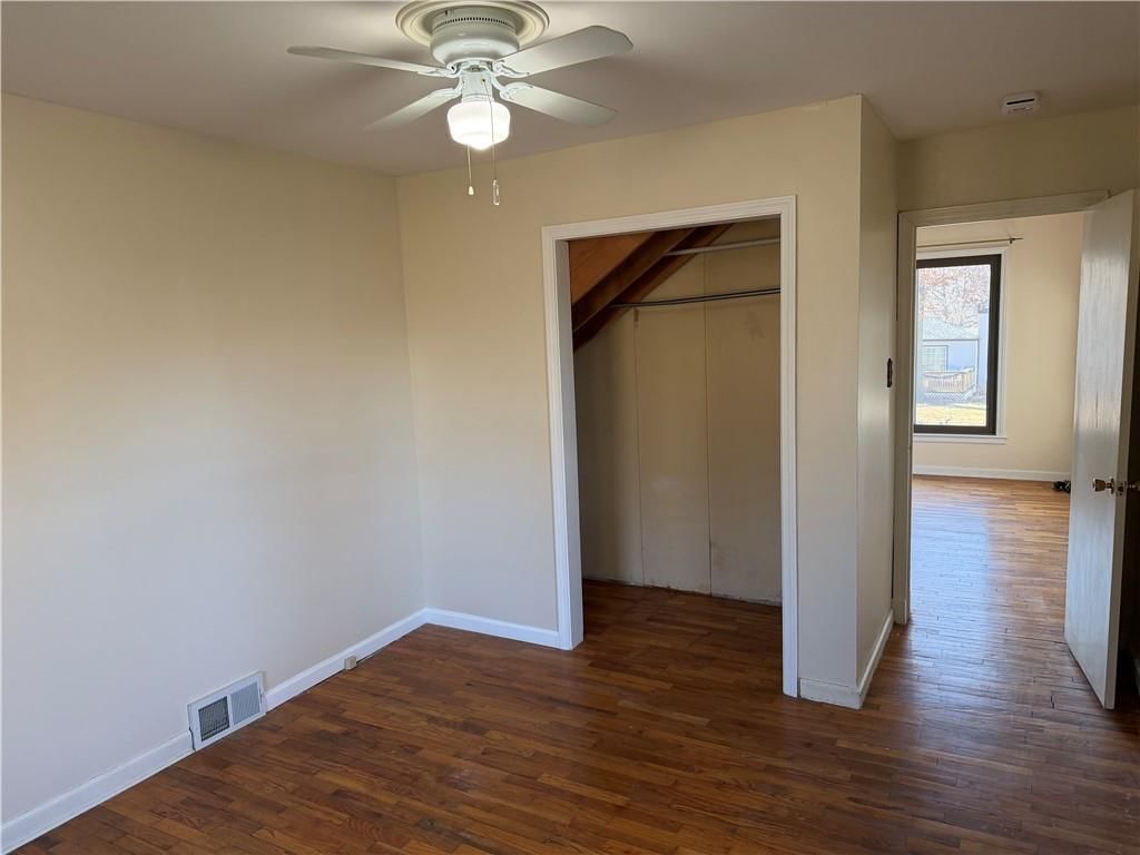 1305 Lawrence Avenue — photo 10
