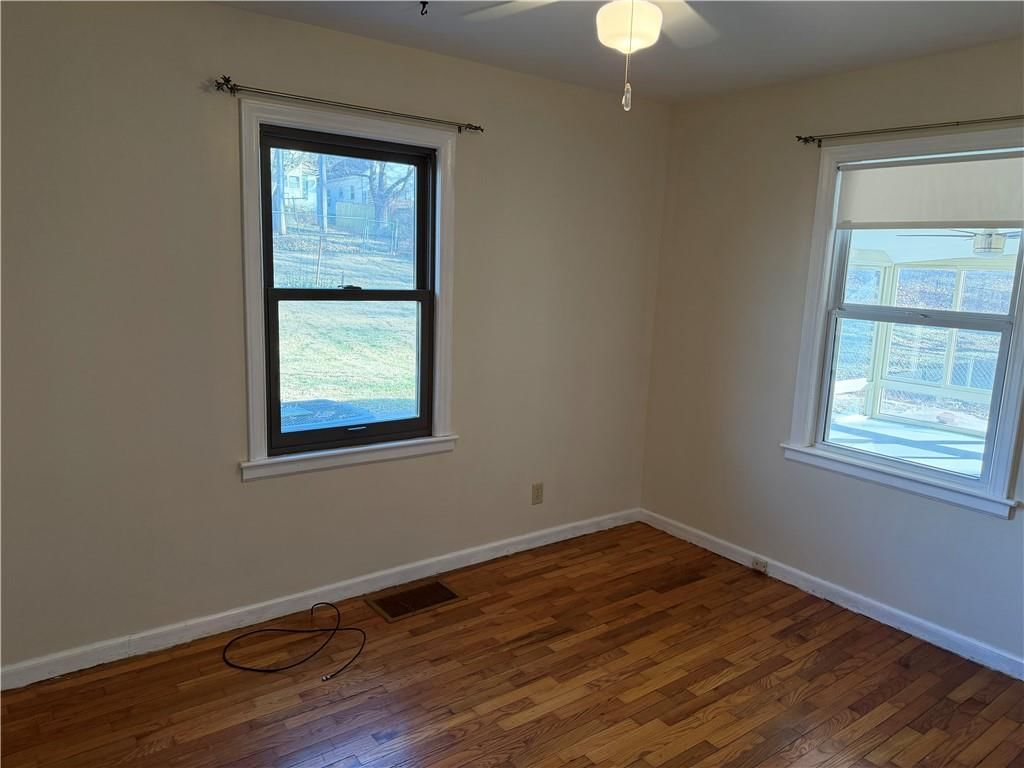 1305 Lawrence Avenue — photo 13