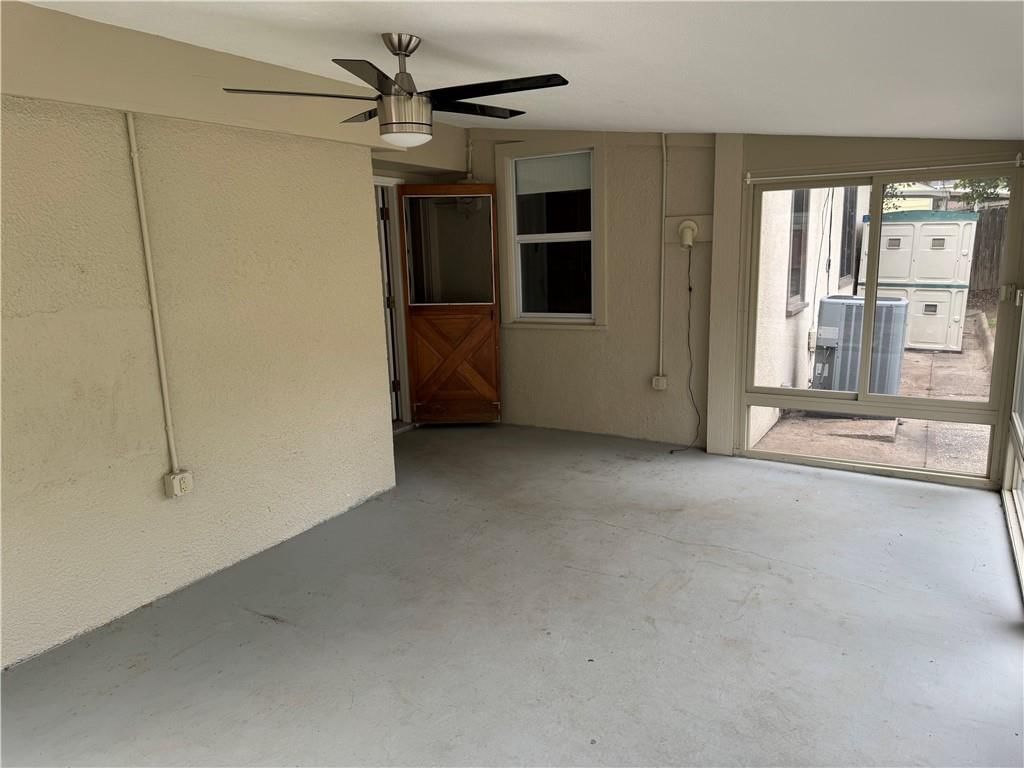 1305 Lawrence Avenue — photo 18