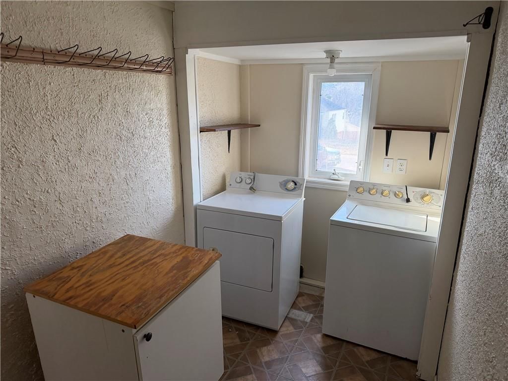 1305 Lawrence Avenue — photo 19