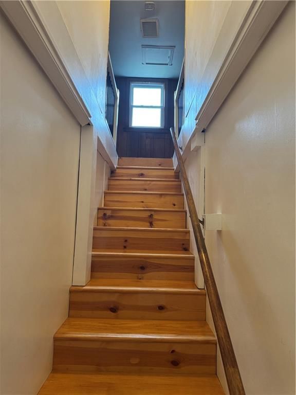 1305 Lawrence Avenue — photo 20
