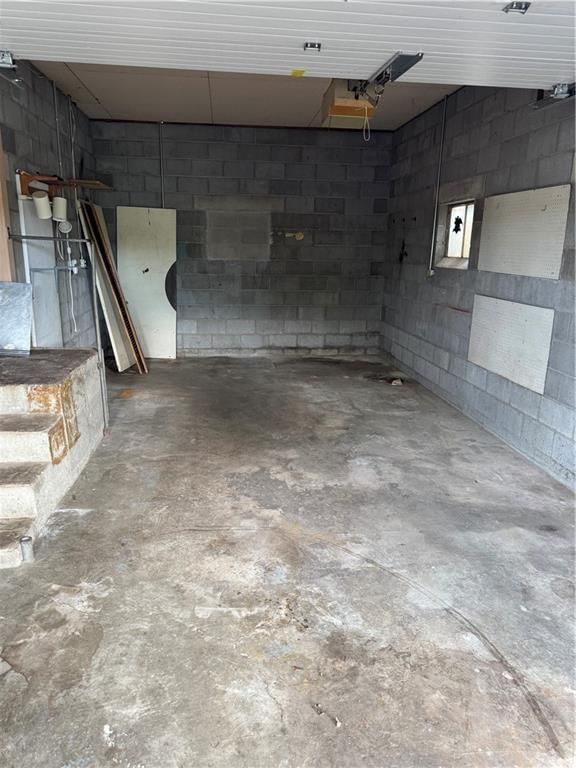 1305 Lawrence Avenue — photo 22