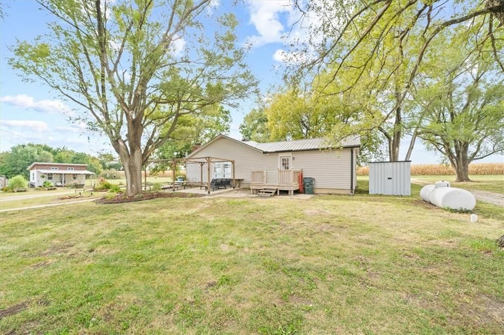 Photo 24 of 57 - 21825 S Ridgeview Road