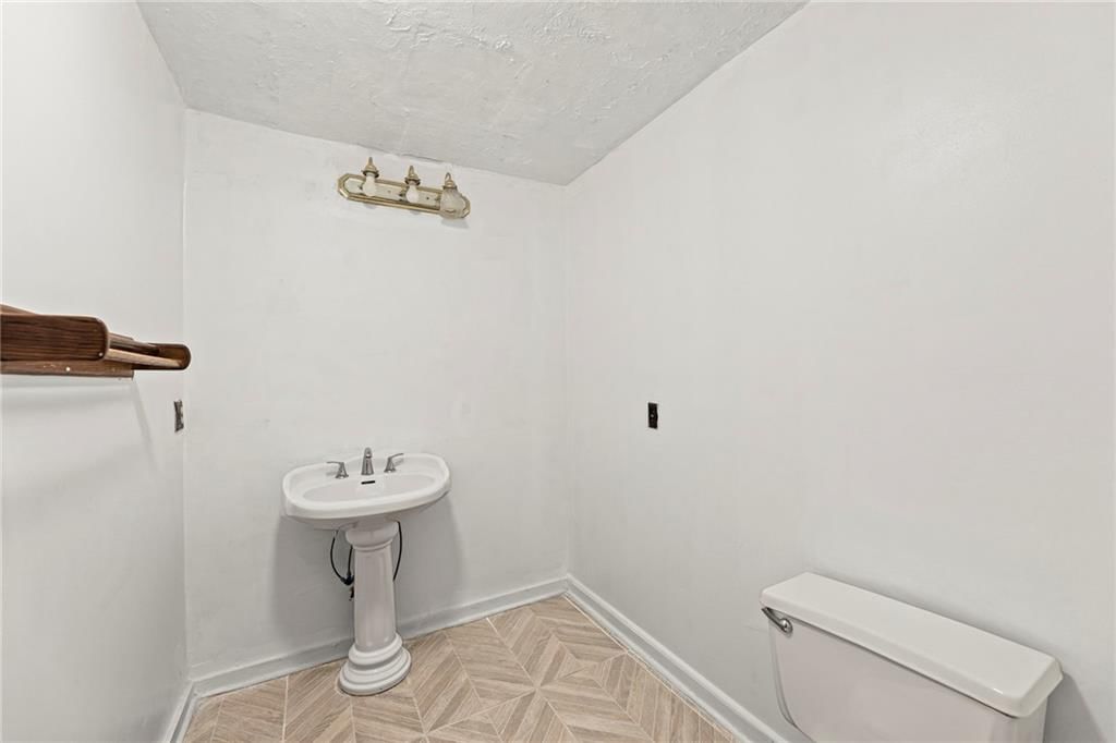 3621 Lexington Street — photo 11