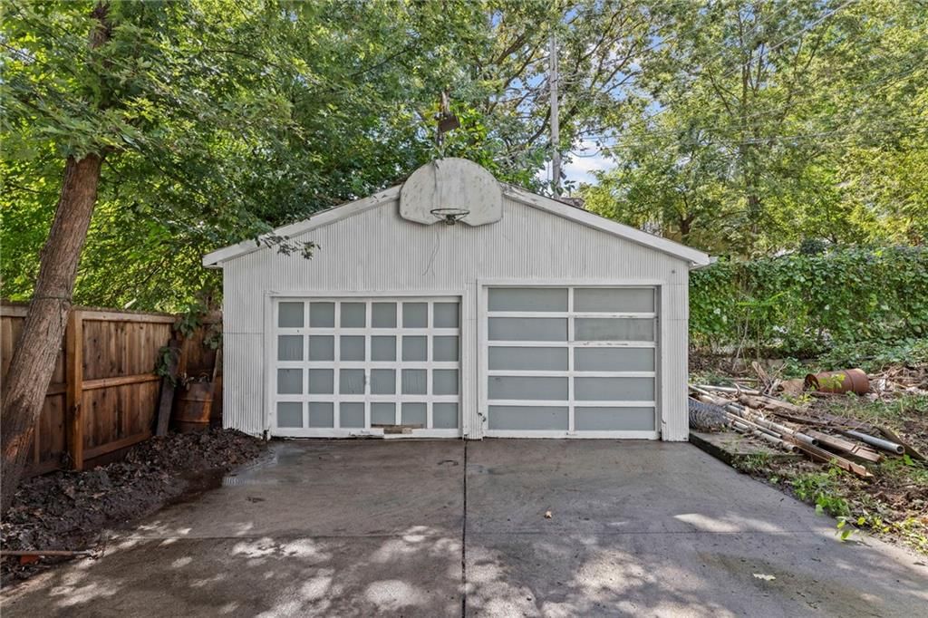 3621 Lexington Street — photo 34