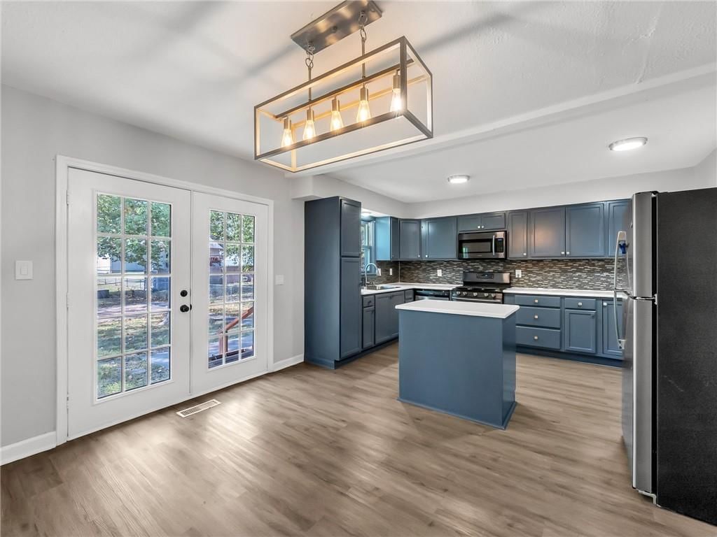 1300 NE Browning Lane — photo 7