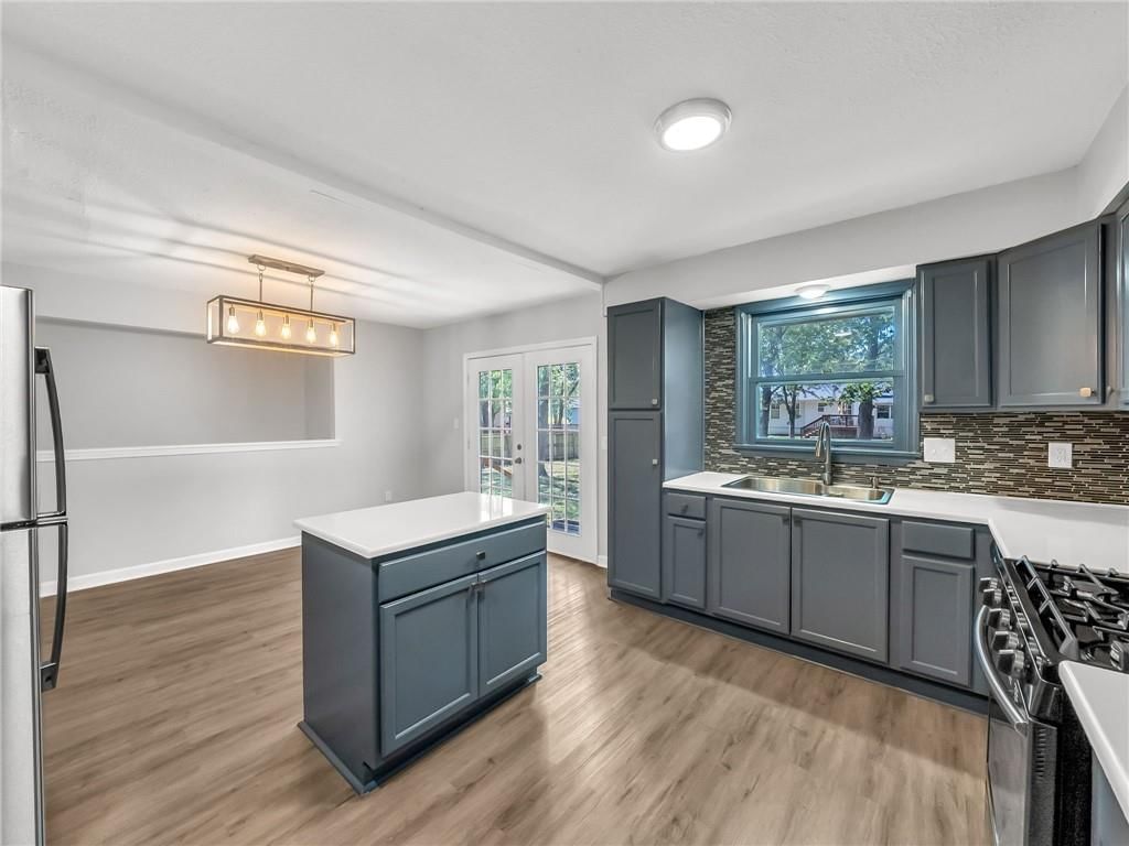 1300 NE Browning Lane — photo 11