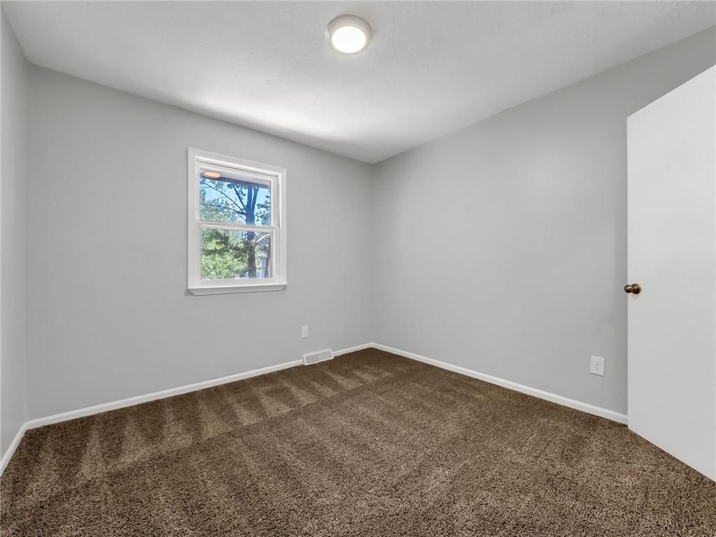 1300 NE Browning Lane — photo 15