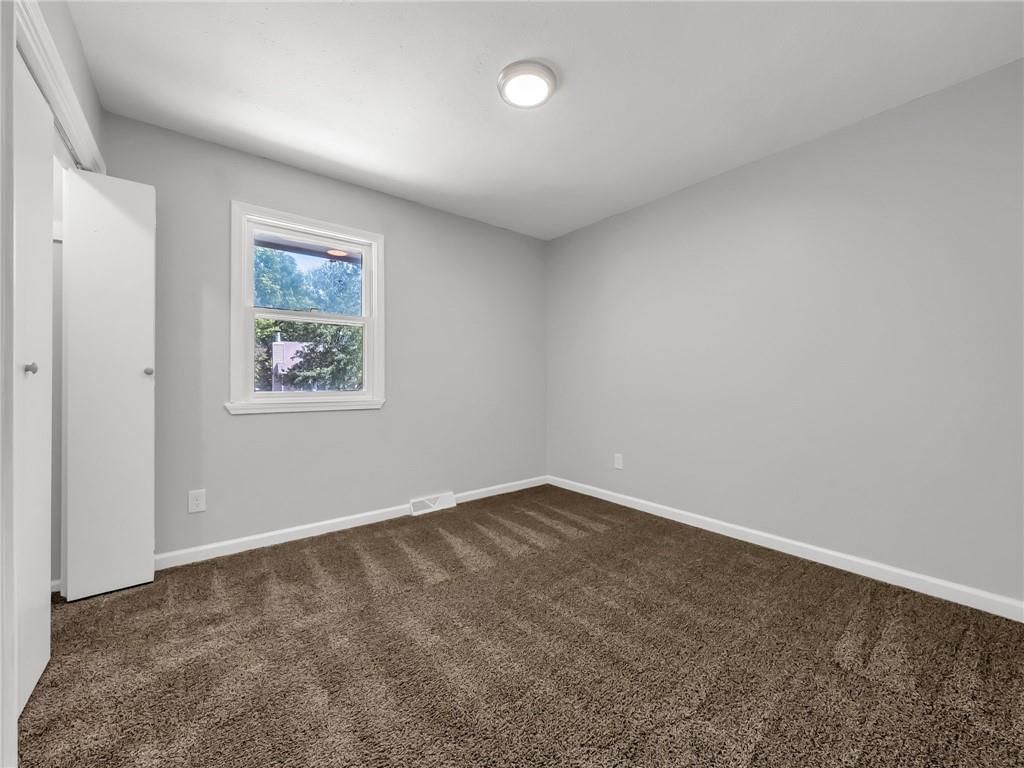 1300 NE Browning Lane — photo 17