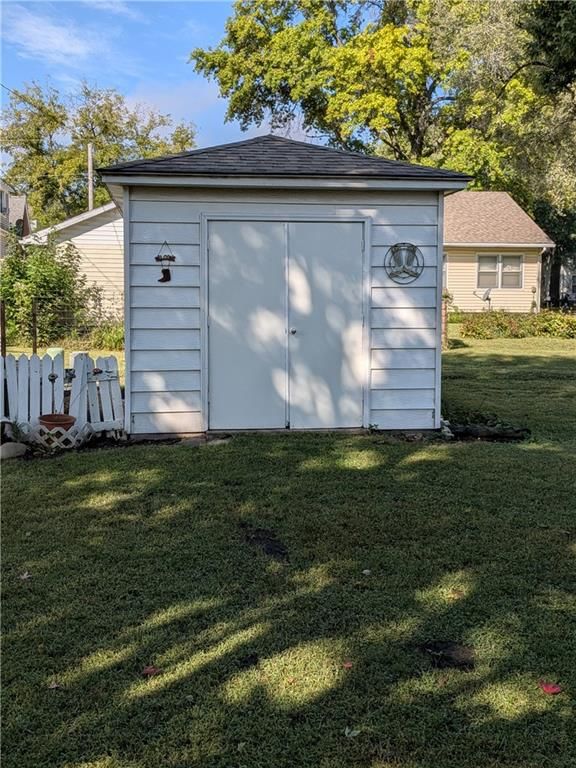 1014 S Maple Street — photo 18