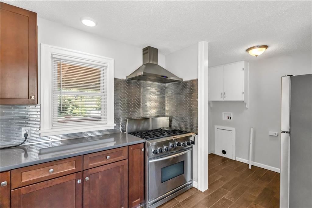 1109 NW B Street — photo 7