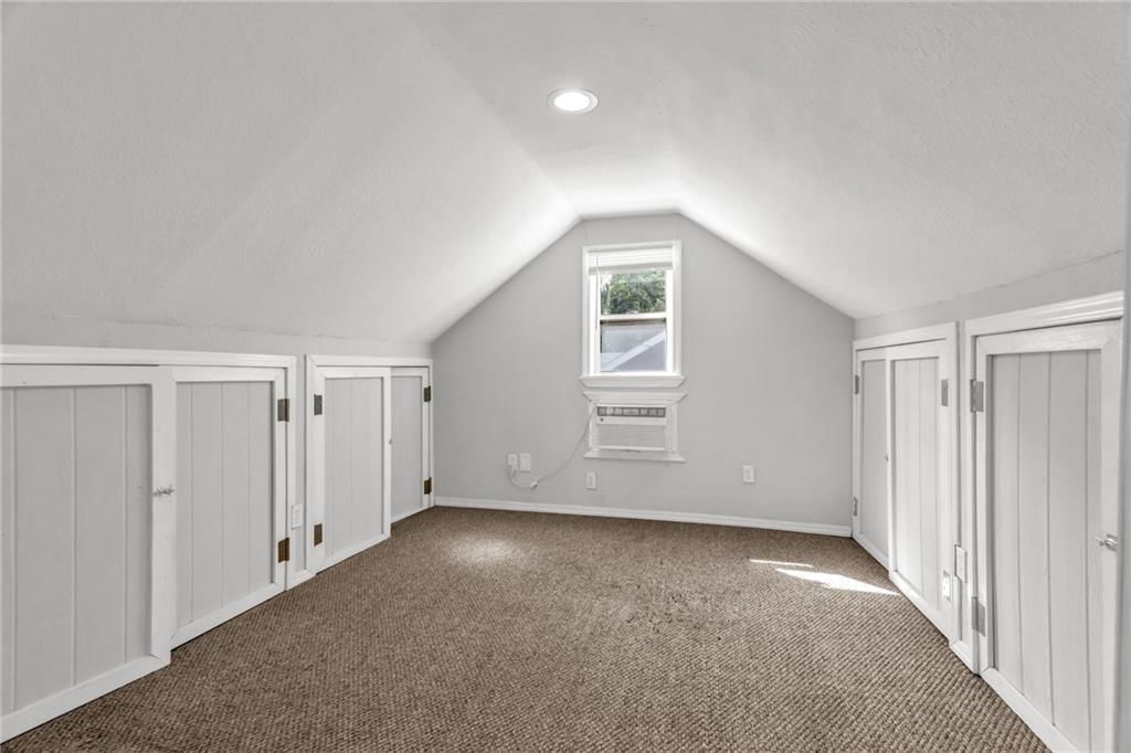 1109 NW B Street — photo 11