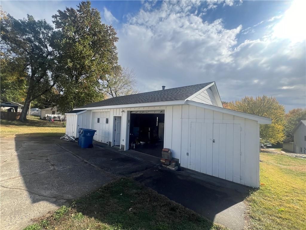 2943 NE Walnut Road — photo 30