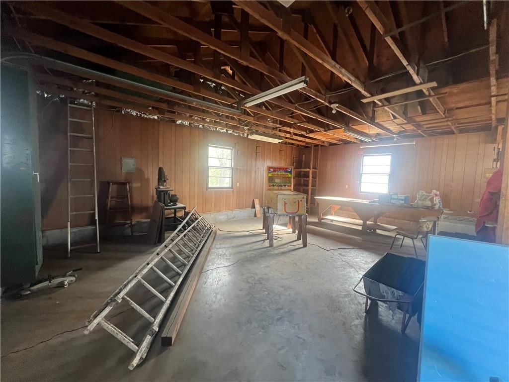 2943 NE Walnut Road — photo 34
