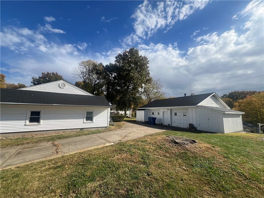 2943 NE Walnut Road — photo 35