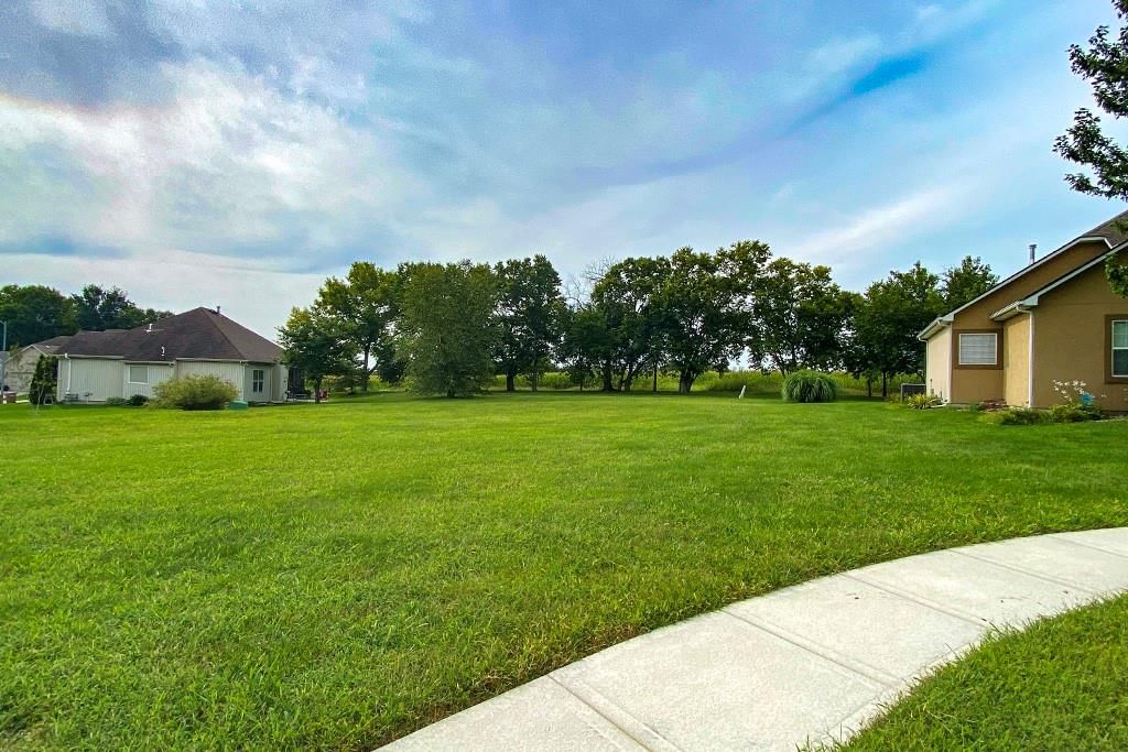 305 Crestview Court — photo 3