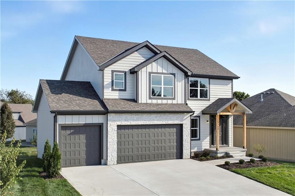 2332 NE Andromada Court — photo 3