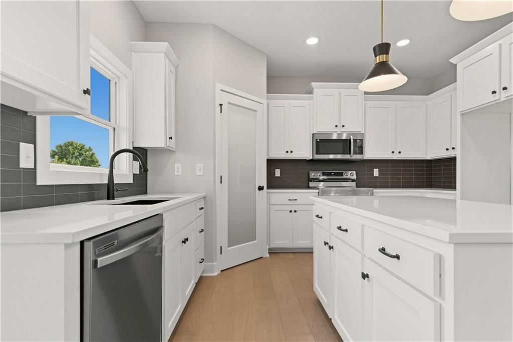 2332 NE Andromada Court — photo 30