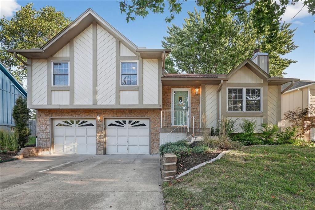 1802 SE 3rd Terrace, Lee's Summit, MO