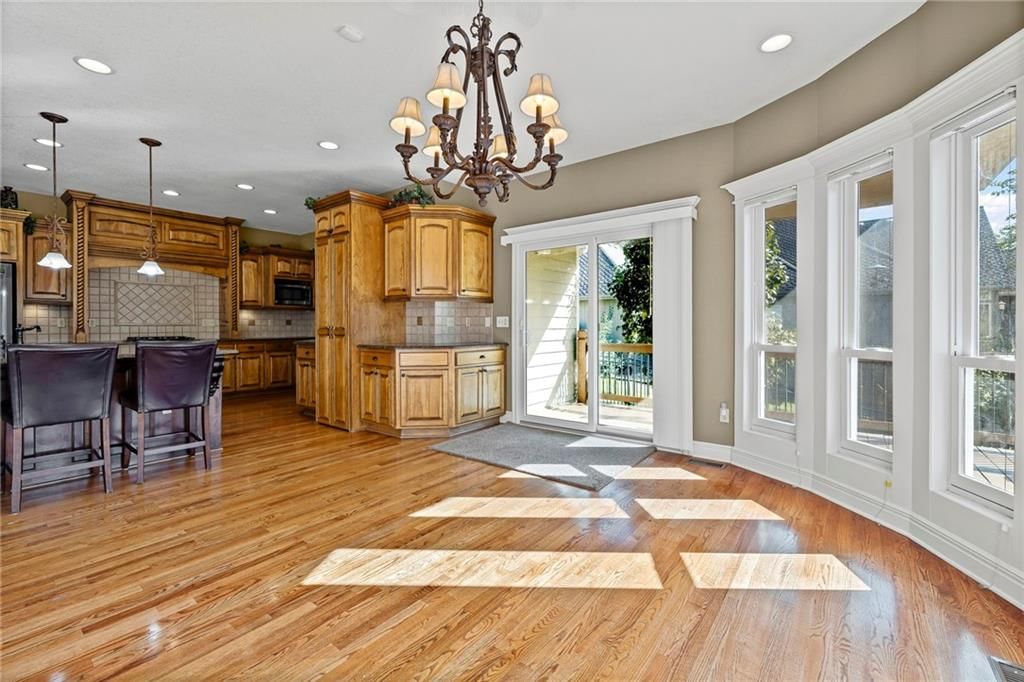 Photo 18 of 66 - 4308 SE CANTER Drive