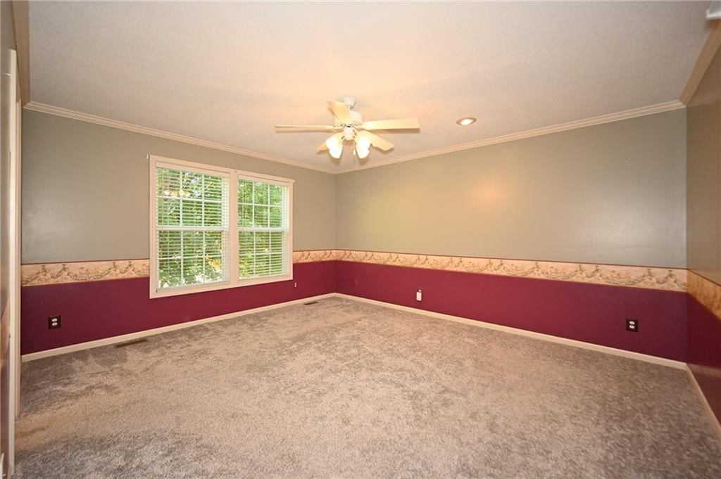 9115 N Camden Avenue — photo 14