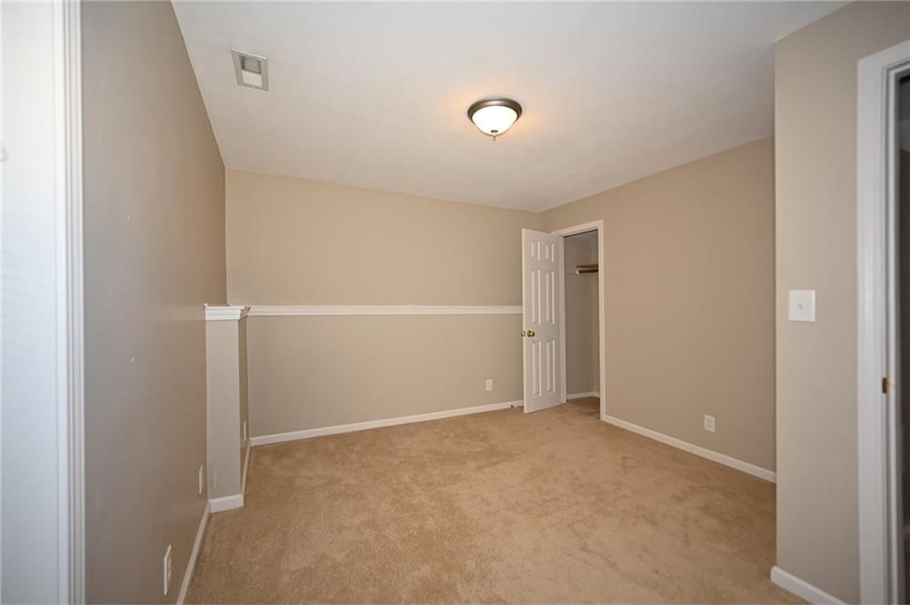 9115 N Camden Avenue — photo 30