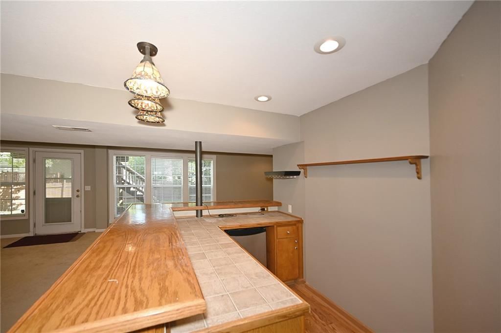 9115 N Camden Avenue — photo 31