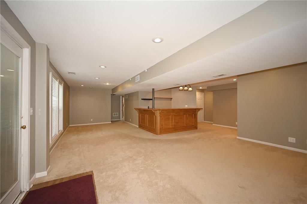 9115 N Camden Avenue — photo 33