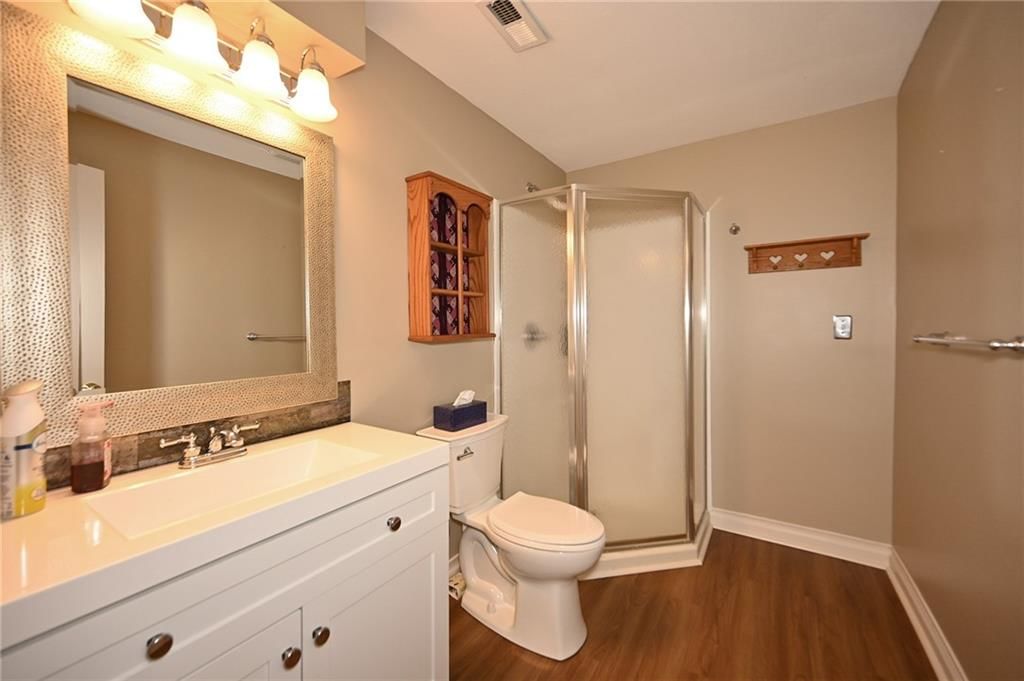9115 N Camden Avenue — photo 35