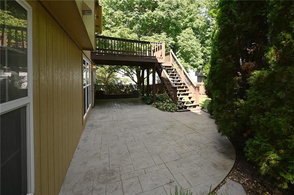 9115 N Camden Avenue — photo 41