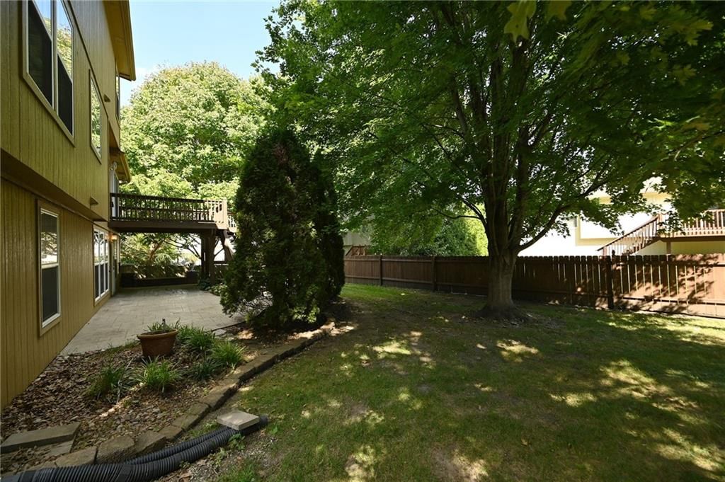 9115 N Camden Avenue — photo 43