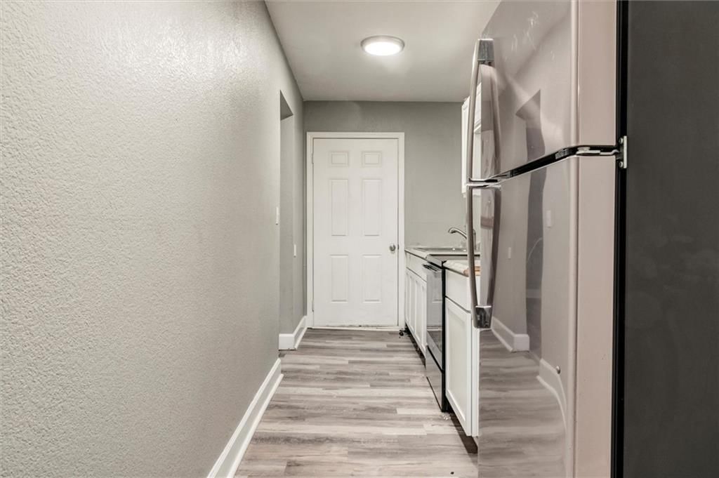 Photo 13 of 35 - 3331 Indiana Avenue, Kansas City, MO 64128