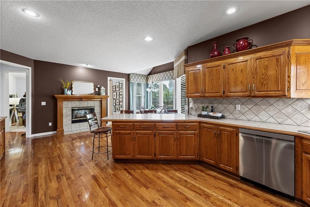 15957 W 160th Street — photo 19