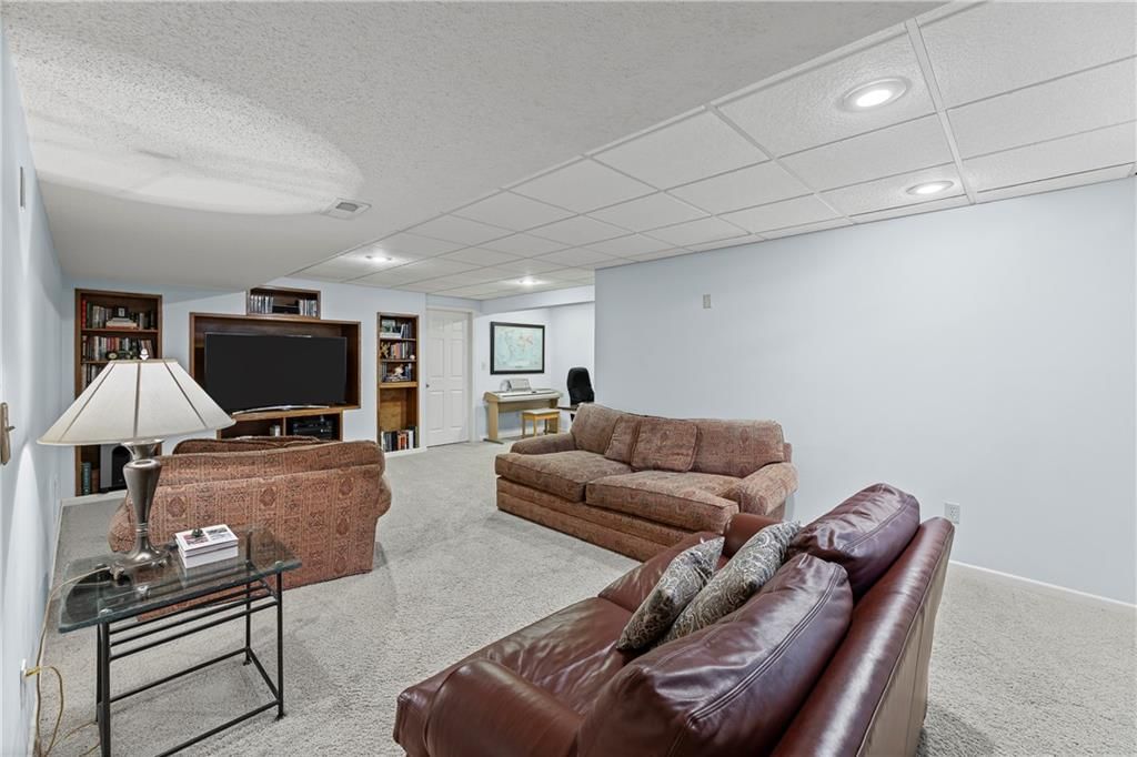 15957 W 160th Street — photo 36