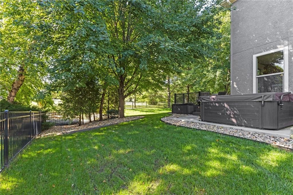 10513 W 169th Street — photo 34