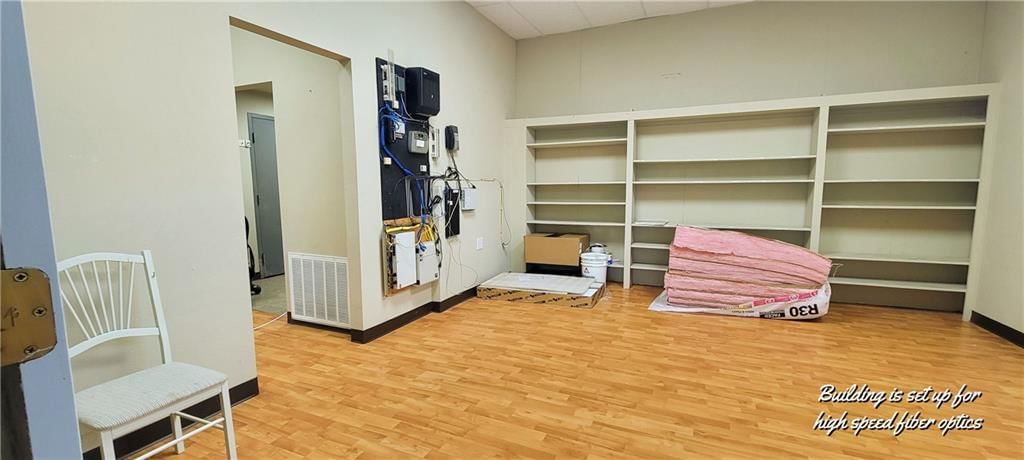 187 W Main Street — photo 10