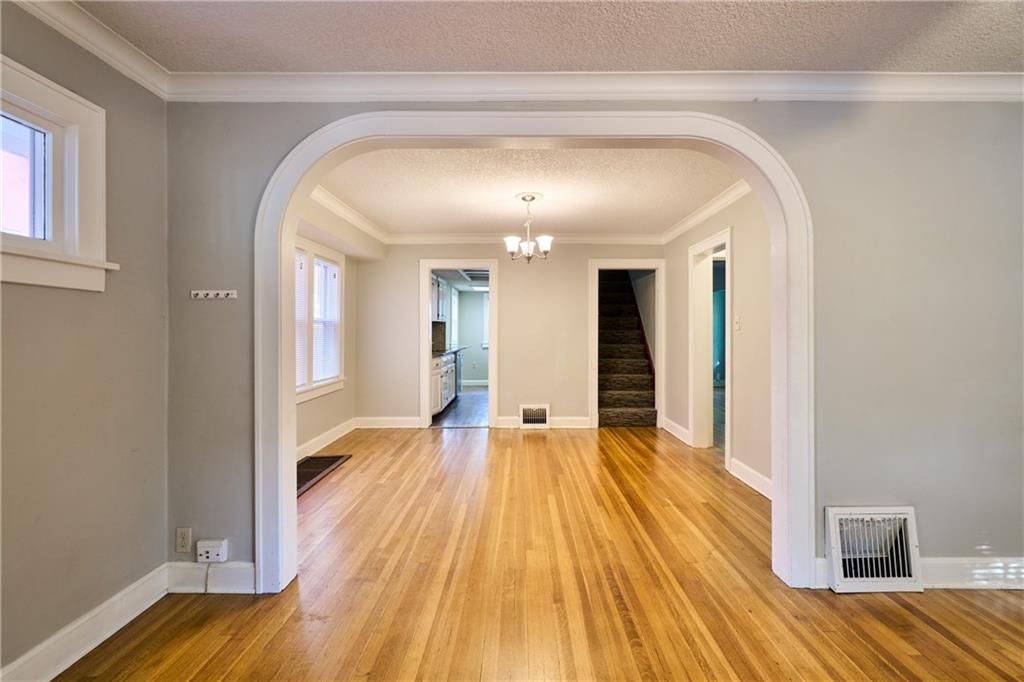 Photo 6 of 25 - 233 N 15th Street