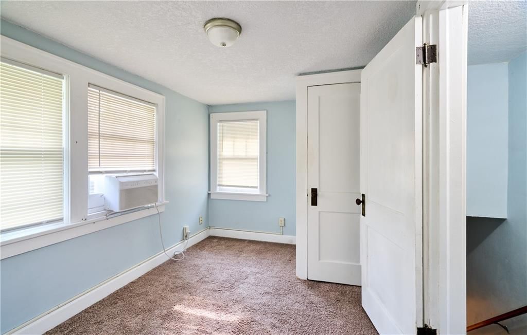 Photo 13 of 25 - 233 N 15th Street