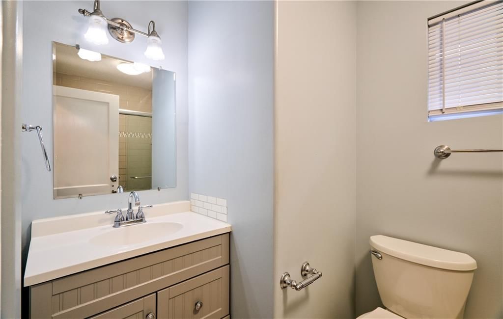 Photo 19 of 25 - 233 N 15th Street