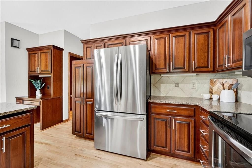 12907 Connell Street — photo 23