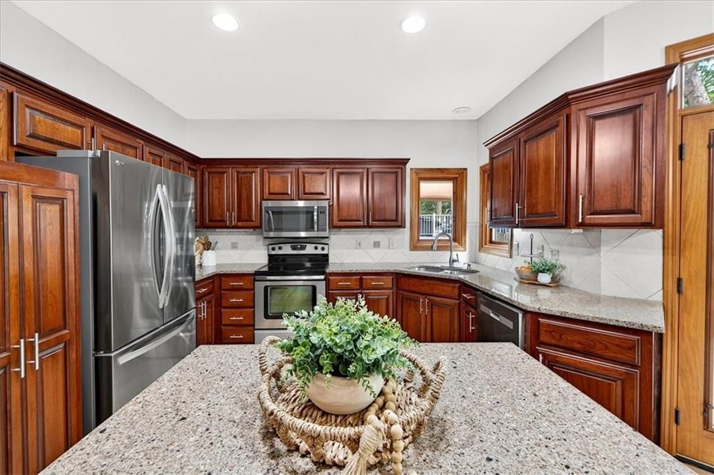 12907 Connell Street — photo 25
