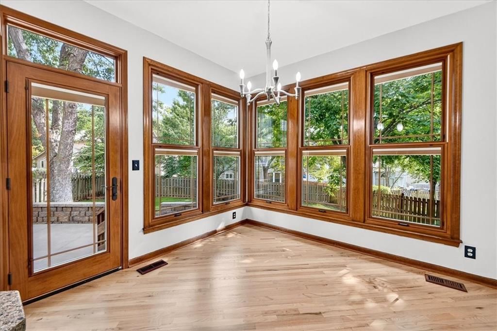 12907 Connell Street — photo 27