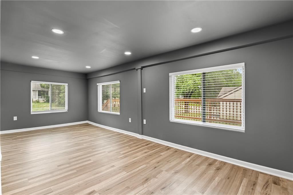 7334 Euclid Avenue — photo 6